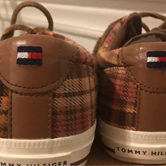 Tommy Hilfiger lace up shoes - Picture 4 of 6